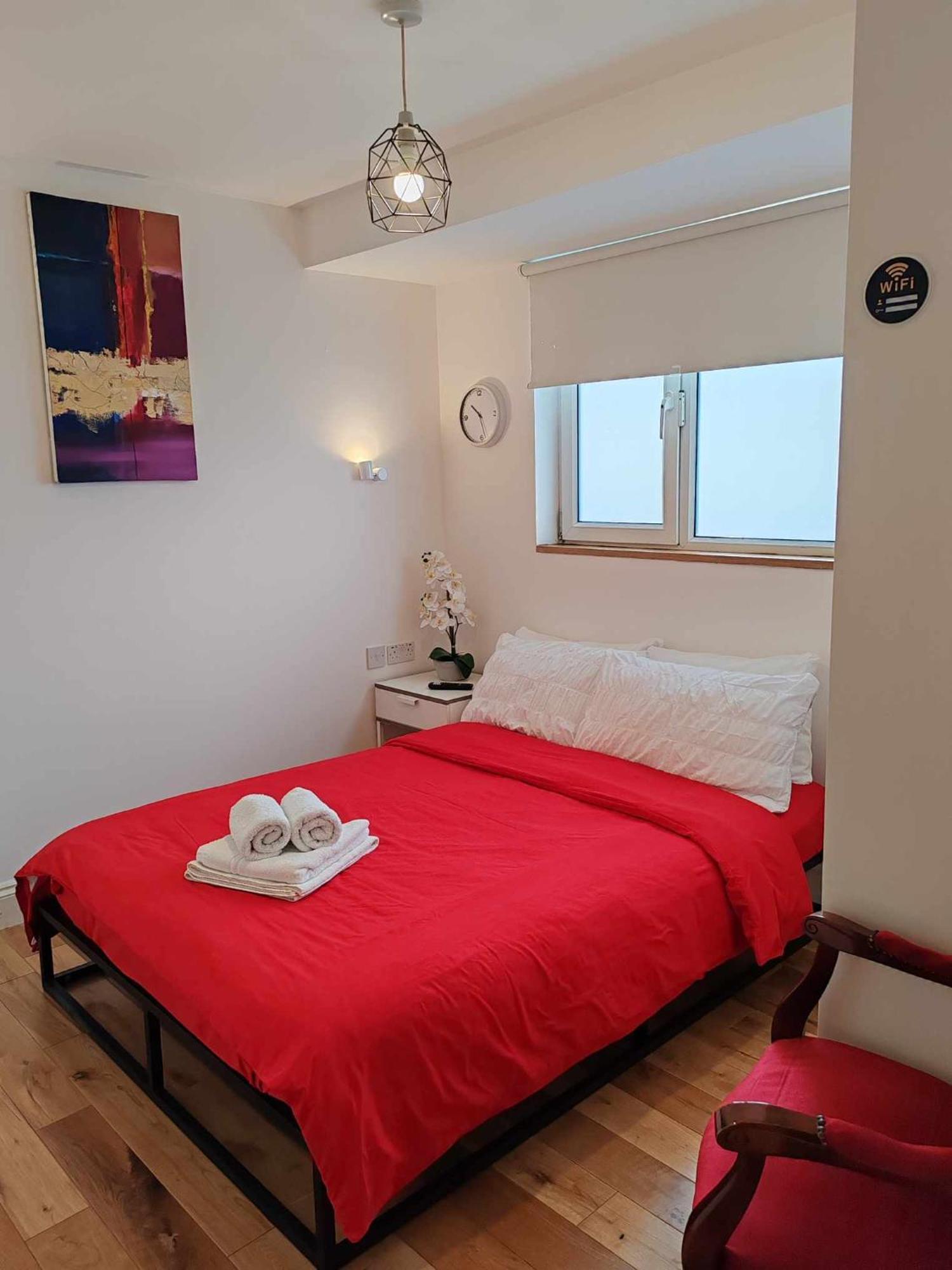 Lgbtq-Double Room London Bagian luar foto